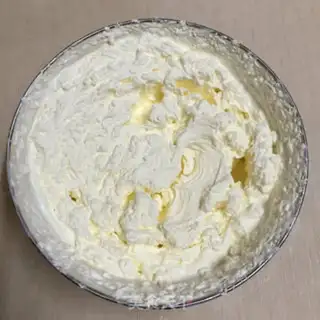 Make Fruit cream cake step 4