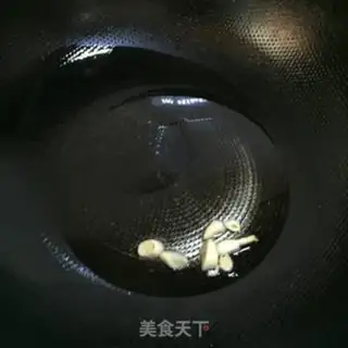 Make Fry mushrooms slow in May step 1