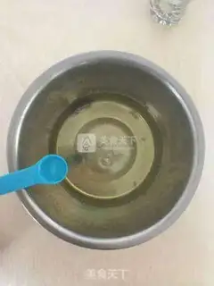 Make Soft paper cups of chili cake step 5