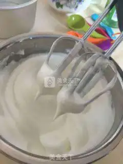 Make Soft paper cups of chili cake step 9