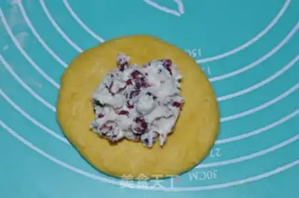 Make Pumpkin cranberry cheese step 8