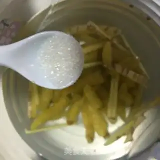 Make Homemade pepper claws step 5