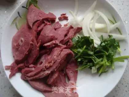 Make Spicy pig lungs step 1