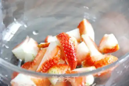Make Strawberry shakes, moose step 2