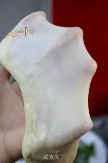 Make The Meow version squeezes bread step 0