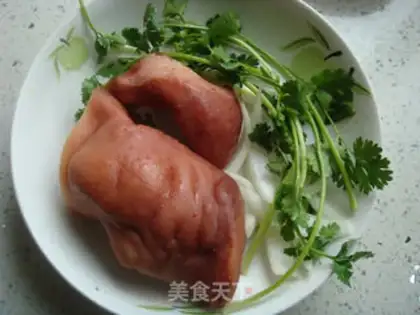 Make Cold-headed pork step 0
