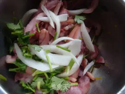 Make Cold-headed pork step 2