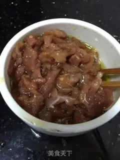 Make Garlic fried meat step 1
