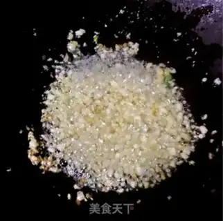 Make Garlic shrimp evaporating golden needle mushrooms step 9