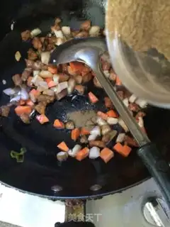 Make Quick hand sauce and fries step 4