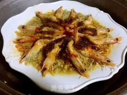 Make Garlic shrimp evaporating golden needle mushrooms step 13