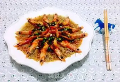 Make Garlic shrimp evaporating golden needle mushrooms step 15