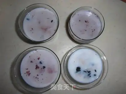 Make Mango coconut juice, black rice step 4