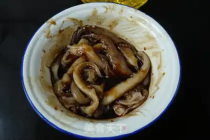 Make Soy squid shaving step 0