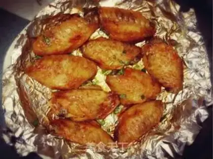 Make Honey sauce. Chicken wings step 1
