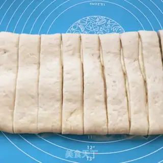 Make Coconut bread bar step 16
