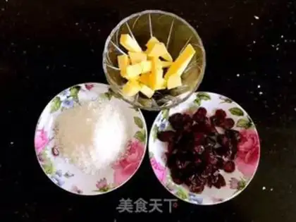 Make The cranberry coconut hand tore bread step 0