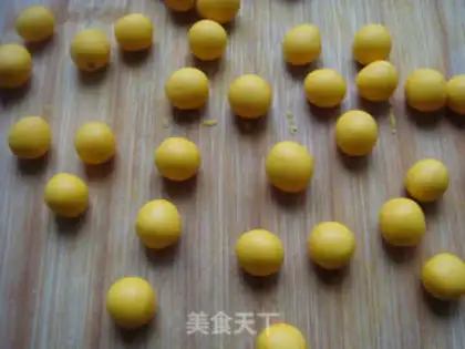 Make Pumpkin Pearl Lotus step 7