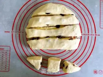 Make The cranberry coconut hand tore bread step 13