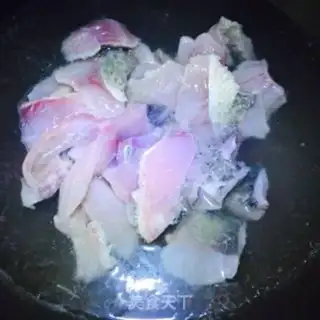 Make Spicy fish pan step 3