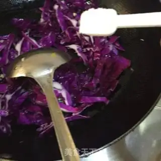 Make ♪ ♪ ♪ Blue fried eggs ♪ step 4