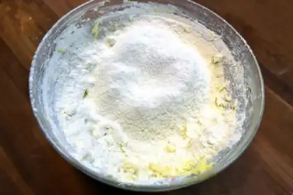 Make French caramel almond step 4