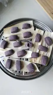 Make Black rice honey buns step 4