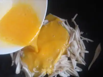 Make Eggs are fried white step 7