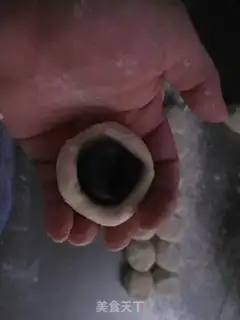 Make Pig bean rolls step 19