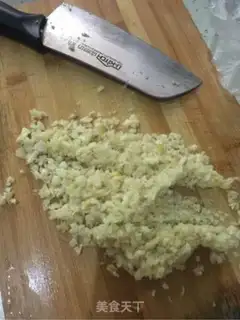 Make A garlic fan with a shrimp step 5