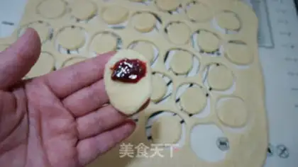Make Plum sauce florist bread step 12
