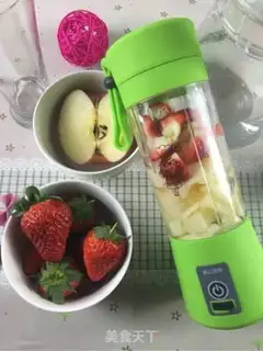 Make Strawberry apple juice step 3