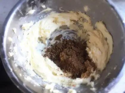 Make Pumpkin cake step 2