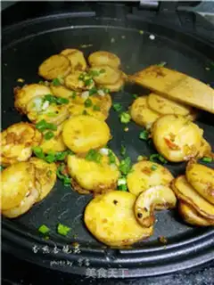 Make Fried apricot mushrooms step 6