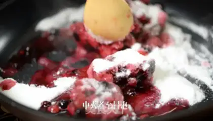Make Berry-fruit soufflé step 0
