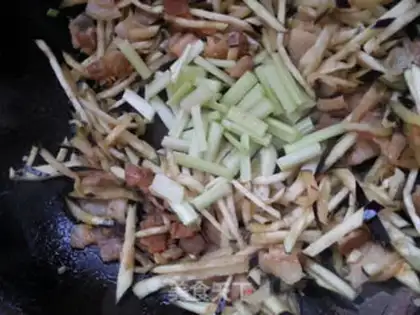 Make Sodium fried meat step 7