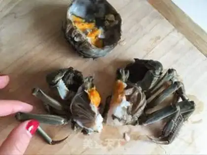 Make Spicy crabs step 1