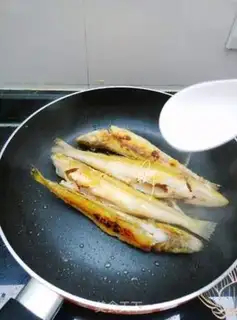 Make Fried sardines step 4