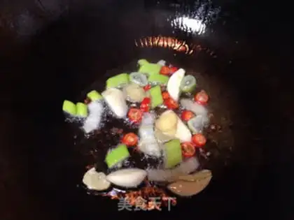 Make Pepper fried sausage step 2