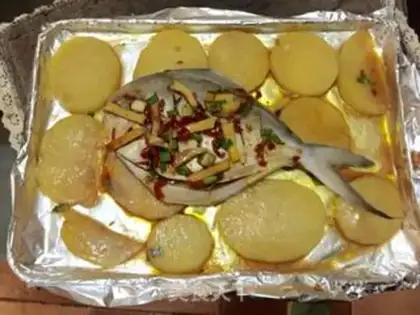 Make Mediterranean seafood roasted fish step 5