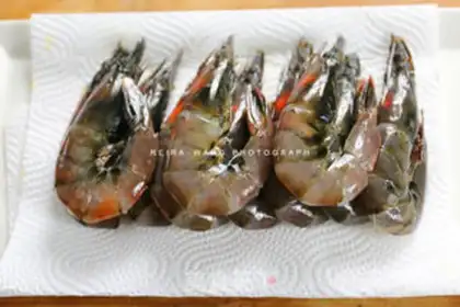 Make Sausage salt shrimp step 2