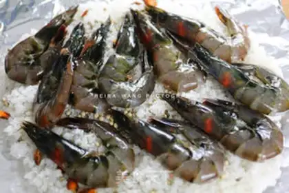 Make Sausage salt shrimp step 4