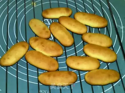 Make Goose eggs, yellow fingers step 9