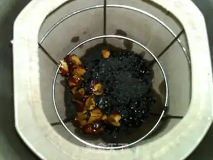 Make Three black rice paste step 5