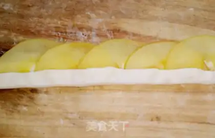 Make Apple Rose step 3