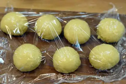 Make Lava cheese bread step 2
