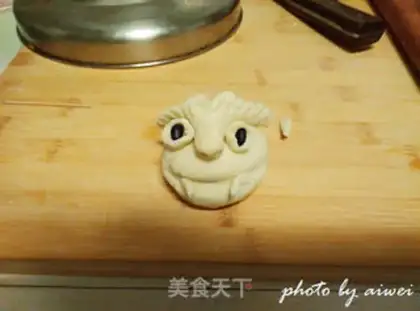 Make Little tiger flower step 13