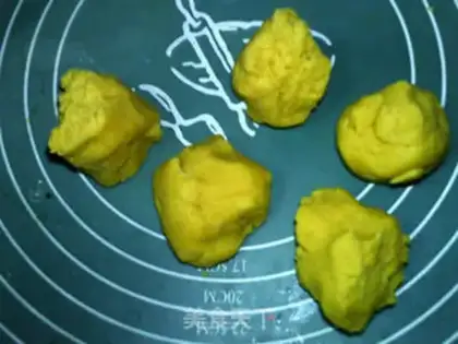 Make The corn soy noodle nest step 5