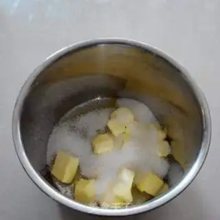 Make A pound cake of clot nuts step 0