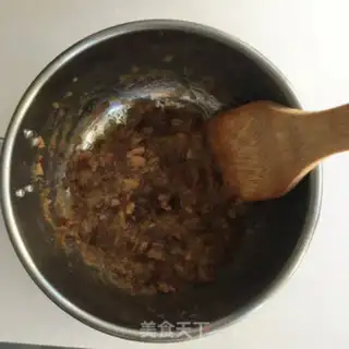 Make Six inches of red-tree cake step 1